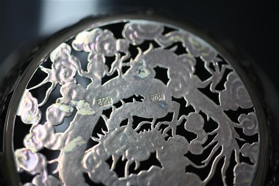 A pair of late 19th/early 20th century Chinese Export pierced repousse silver bowls, 8.5 oz.